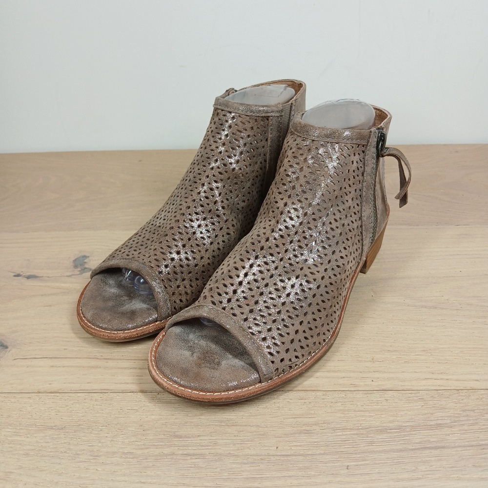 Sofft Bootie Sandals Womens 8 Metallic Taupe Leather Laser Cut Open Toe Zip